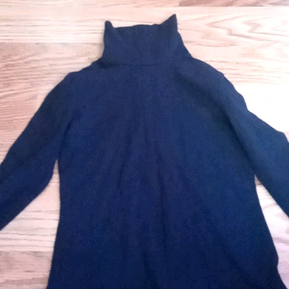 Turtle neck - Picture 1 of 1